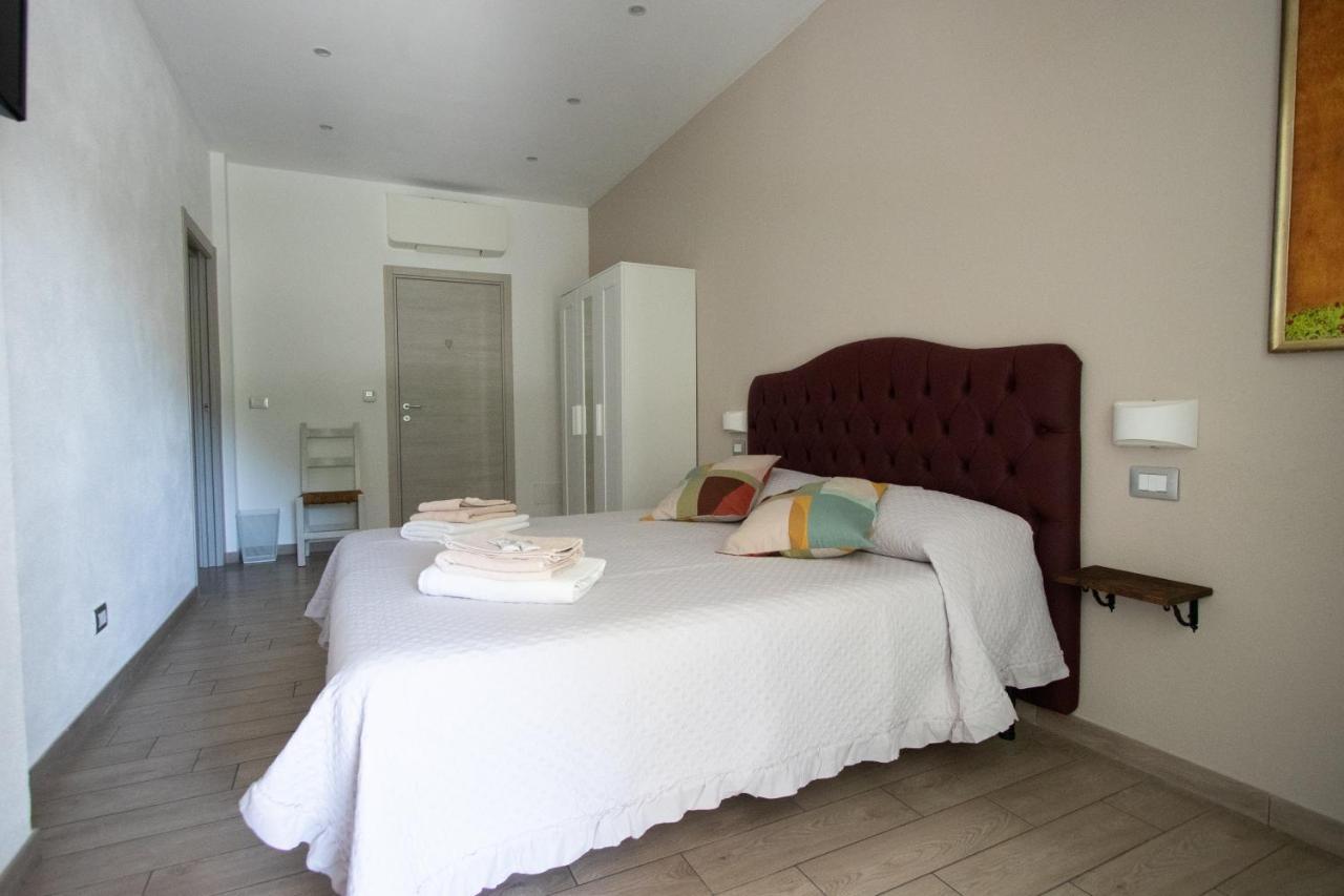 Un Posto Al Sole Bed and Breakfast Molino Nuovo  Eksteriør billede